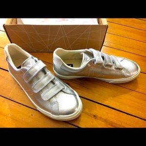 Unworn Veja silver sneakers with velcro closures